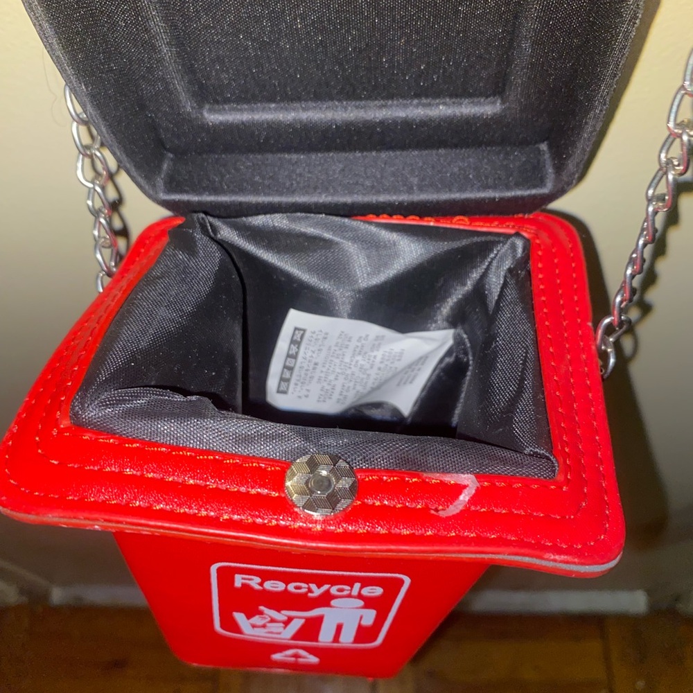 Red Recycle Bin Bag
